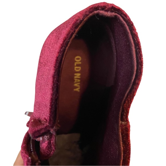 Old Navy Bundle Wine Color Ankle Bootie with Matching Wristlet Women’s Size 10 - Picture 5 of 16